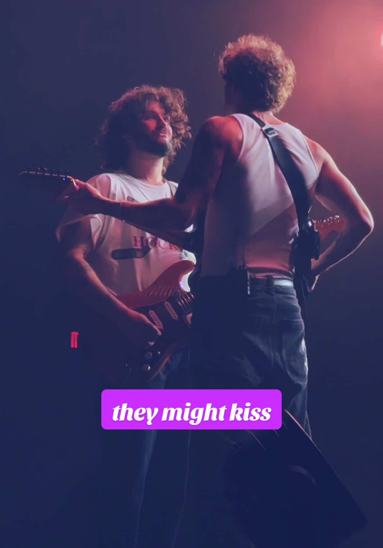 …. what 👀 #thebandcamino #bandcamino #thebandcaminolive #neveralwaystour #camino 