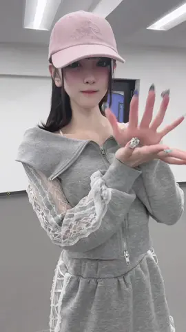 髪伸びた💆🏻‍♀️オフの姿