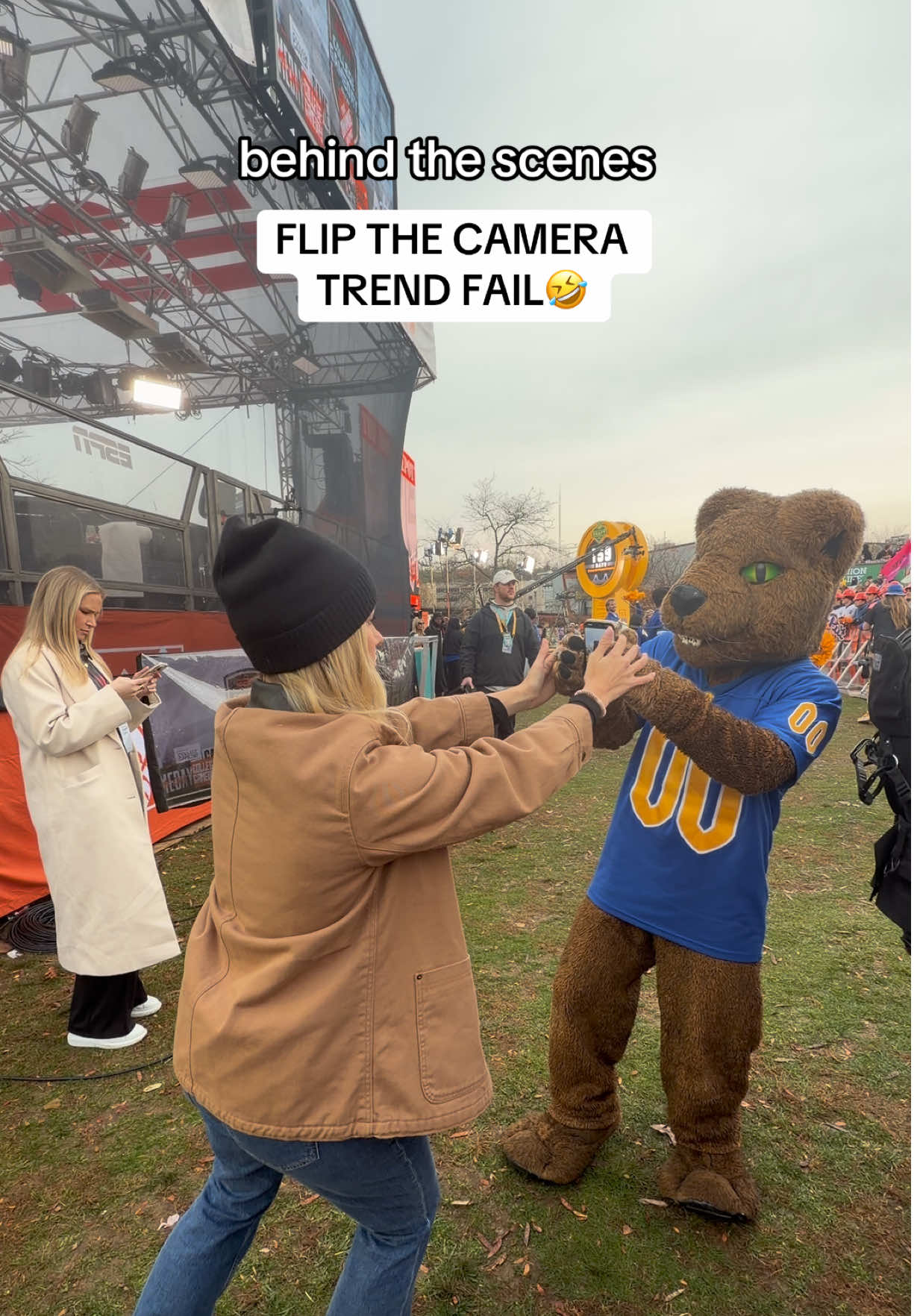 Rumor has it the mascot still has my phone @College GameDay @ESPN #espn #collegegameday #pitt #flipthecamera #fail 