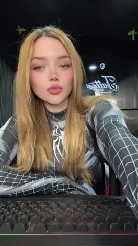 نــاتـالــيـا😍/.. نقفل الترند علي كدا  حـلـويــات الــكـنـجـيـز لــيجـز#kingsleague #ادعموني_متابعه_ولايك_الاكسبلور #fypシ゚ #حلويات😍 #لايك__explore___ 