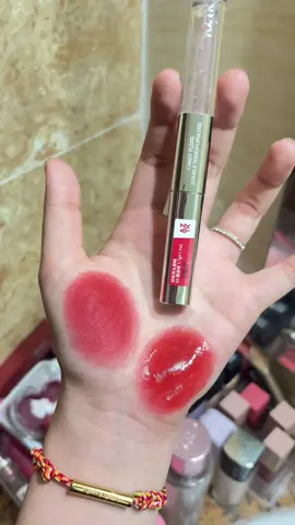 AZTK Double Touch Lip Gloss 🥹❤️‍🔥 ម្ខាងស្ងួត ម្ខាង Gloss បង ស្អាតខ្លាំងណាស់ #fyp #beeskinandbeauty #cambodia #aztk #aztkdoubletouchlipgloss 