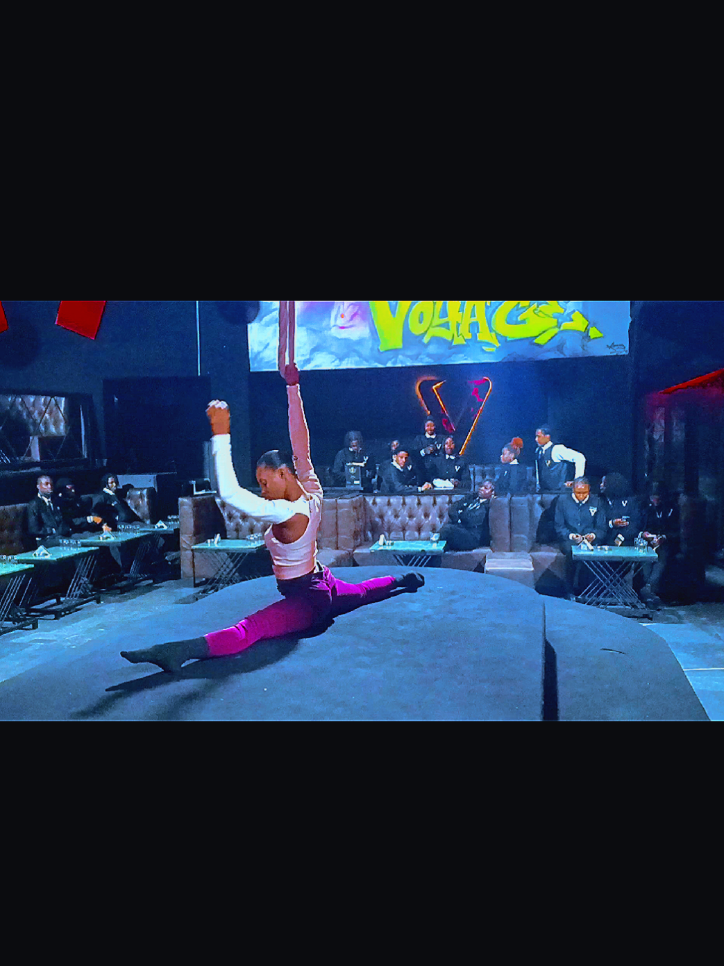 MY WORLD 💖🌍  #aerialperformance #aerialart #aerialdanceninjas #viralpost2 #aerialist as an AERIALIST @AERIAL DANCE NINJAS 