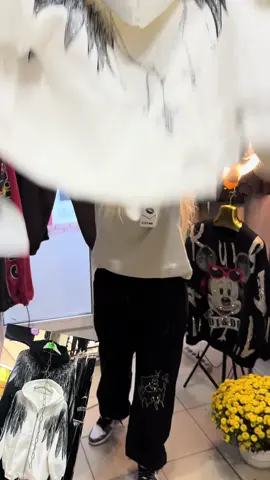 #незламнийхарків💙💛 #костюмиспортшик #прогулочныекостюмы #красивыевещи #светри 