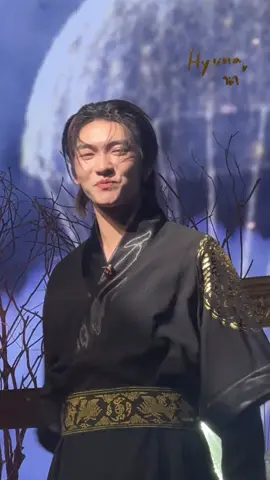 I'm glad to see him happy after finishing  golden song. He really look so happy when he sings. And 감사합니다 ~ Isn't boss so cute??🥹 #BOSSCKMFMINKOREA #Bosschaikamon #BOSSCKM #shawtyboss 