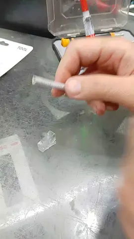 من أول باقة إنترنت في التسعينات… لحد تركيب سوكت RJ45 بإيدك. التاريخ مش كلام نظري—ده رحلة تطور وصلتنا للشبكات اللي شغّالة في كل بيت. في الفيديو ده هتفهم أصل الإنترنت، وهتتعلّم تركّب السوكت صح خطوة بخطوة.