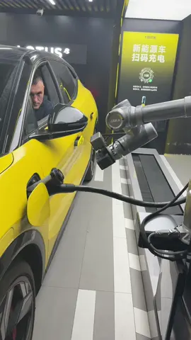 Илон Макс , подубоик лайк не поставит 🤔😂