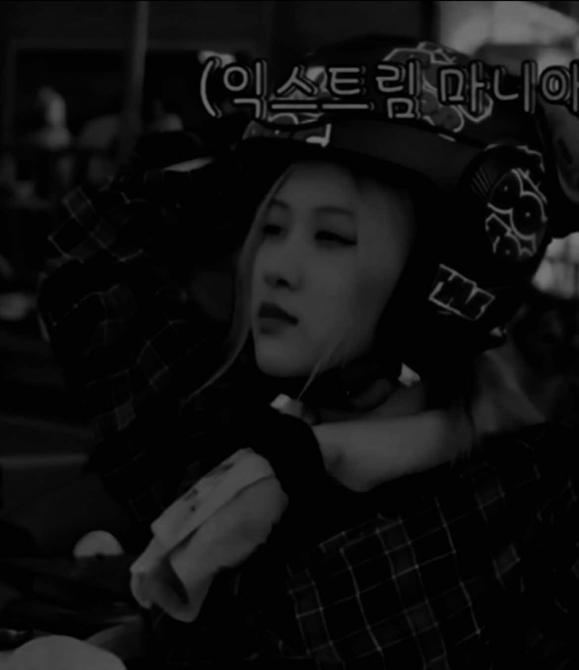 bu abi biri mi??  #rosé #dark #viral #trend #dsw9r 