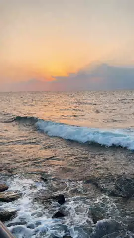 #الشعب_الصيني_ماله_حل😂😂🙋🏻‍♂️ #جدة_الان #jeddah_city #jeddah🇸🇦 #بحر 