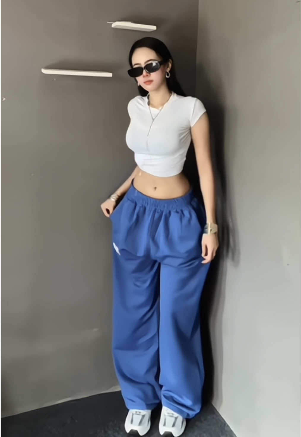 #baggypants #sweatpants #outfitgym #croptop 