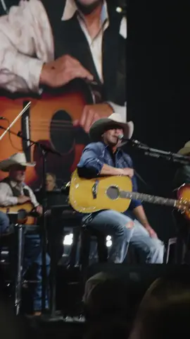 It’s #LastCallWithAlan The Finale! Alan is doing one last show in Nashville, Tennessee, where it all began! 🍻🎤 “We just felt like we had to end it all where it all started, and that’s in Nashville, Tennessee – Music City – where country music lives. I gotta do the last one there.”  🎟️Fan Club Pre-Sale tickets begin October 15th at 9:00 AM Local 🎟️General Pre-Sale tickets begin October 15th at 10:00 AM Local  Register now thru 10/13 for presale at alanjacksonlastcall.com. Link in bio. #AlanJackson #CountryMusic #LiveMusic 