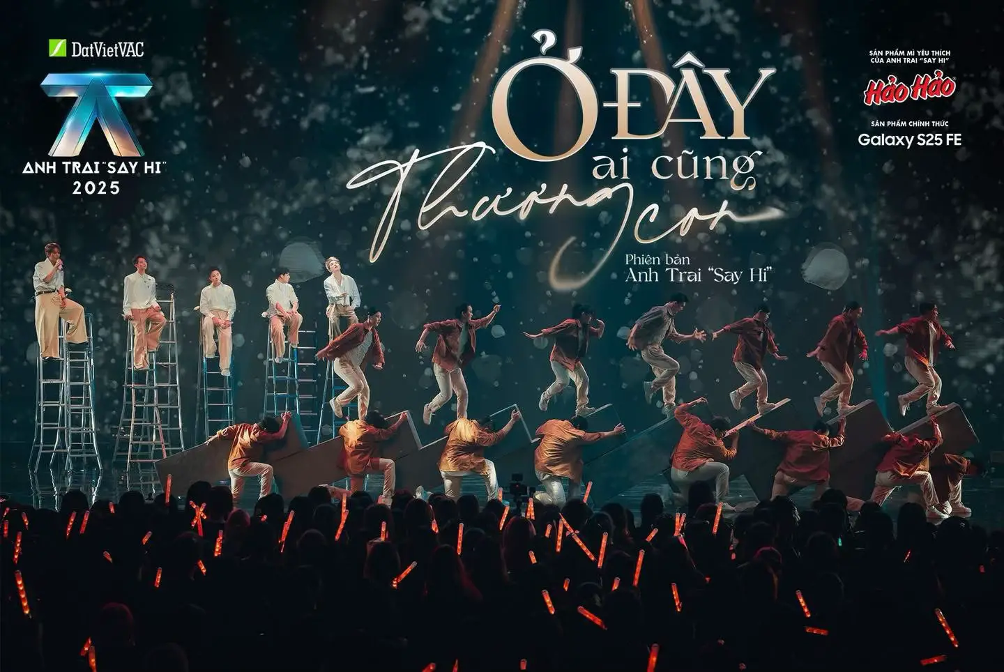 Team Anh Trai  CONGB mang đến tiết mục Ở Đây Ai Cũng Thương Con, kể câu chuyện về những người con xa nhà và tình cảm dành cho mẹ. Tiết mục phản ánh cuộc sống của những người con lao động ở nước ngoài, luôn có những khó khăn bất ngờ ập đến Tiết mục đã chạm đến trái tim của toàn thể khán giả bởi giai điệu và bối cảnh mà bài hát mang đến ❤️‍🩹 Cả nhà có muốn bài này xuất hiện tại Concert hông, cùng replay thật nhiều để thể hiện tình cảm với tiết mục này nhaaa ----- Anh Trai 