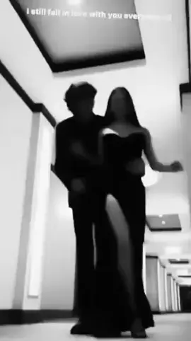 اوف حضن مع الجوء الي بالعراق اويلي 💋