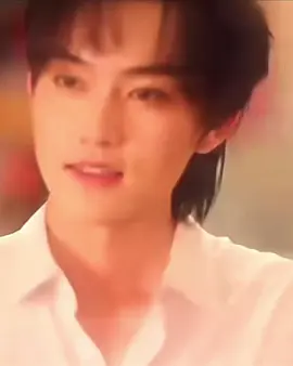 広告？で見かけて知ったけどめっちゃメロいしイケメン😌😌 ・ #fyp #おすすめ #編集 #zhoulingfeng #バズりたい