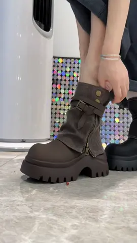 giày bốt đế cao