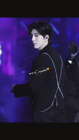 Ai có thể kháng cự lại ánh nhìn này, tui thì khôngggggg 🫠 #kipukaqiu #qiudingjie #KhâuĐỉnhKiệt #desire4 