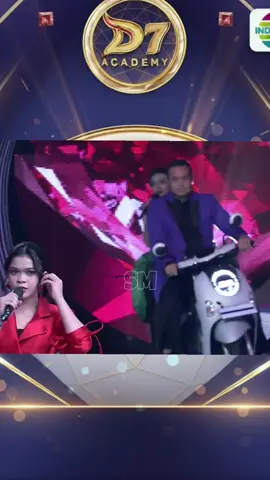 Rina nose dan gilang impersonate Zahra Arbil sebelum di dangdut academy 7😅😅#impersonation #gilangdirga #rinanose #zahra #arbilda7 