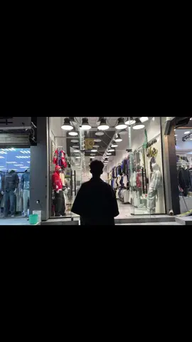 الترند بطريقة جراند 😜😜🤩.  #جراند_ستور #لايك__explore___ #تيرا_مول_الطائف #شتوية🥶🥶 #ملابس 