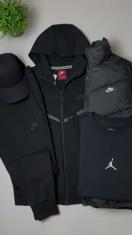 Замовити 📌Instagram: schumacher_if #чоловічийодяг #одяг #одежда #спортивнийкостюм 