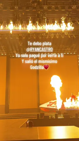 Amikaaaaa @Valentina Ferrer Godzilla las tias felices por riri #ryancastro #concierto #nyc #jbalvin #godzilla 