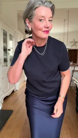 I've added one item to my existing wardrobe to create a look which I wore for an evening out this week. You don't need a whole new outfit, just add something that you can dress up or down and mix with pieces in your wardrobe. I'll link this gorgeous skirt on stories or go to my @shopmy My coat was a charity shop find £25 wool Jaeger! And my @andotherstories jumper past season, same with boots! I've linked similar Happy Sunday #styleover50 #rewear #styleinspo Skirt @aligne Ad/PR #midsizestyle #fyp 