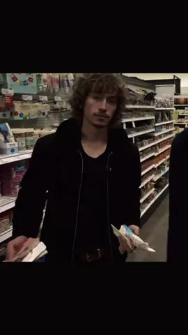 i need him so bad😫🤭#jordanhuxhold #jordanhuxholdedit #jordanslittlewaterworks #needthat 