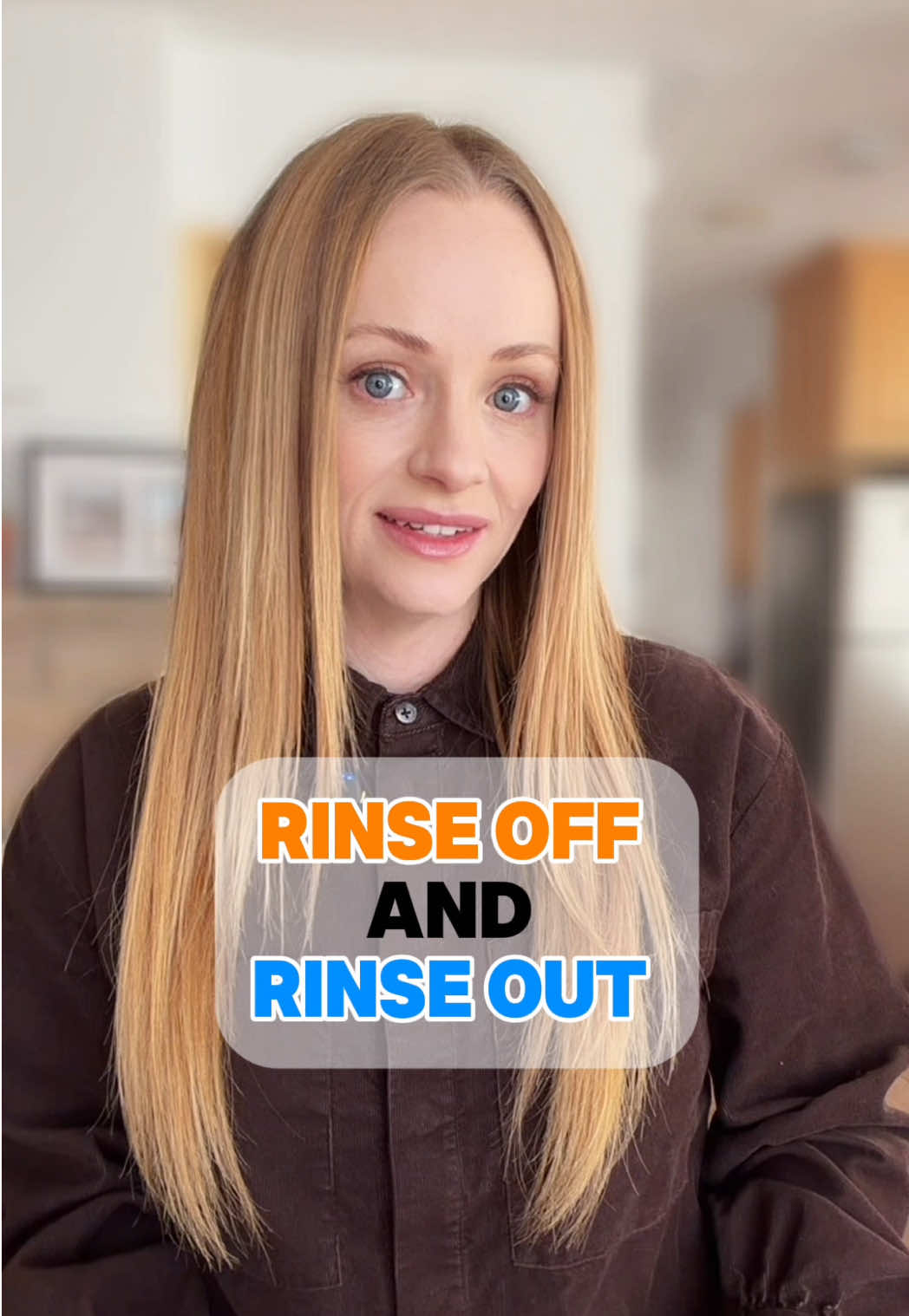 Rinse off vs. Rinse out 🧴🚿 They sound similar, but they’re not the same! 🤓Rinse off = remove something from the surface 🤓Rinse out = clean the inside of something Save this for later! #learnenglish #english #esl #phrasalverbs #englishteacher   