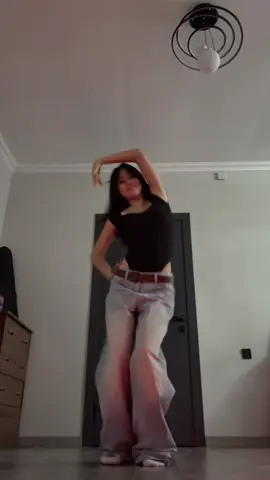 What?? Extral || Dance intro @JENNIE #extral #dance #viral #foryou #blackpink 