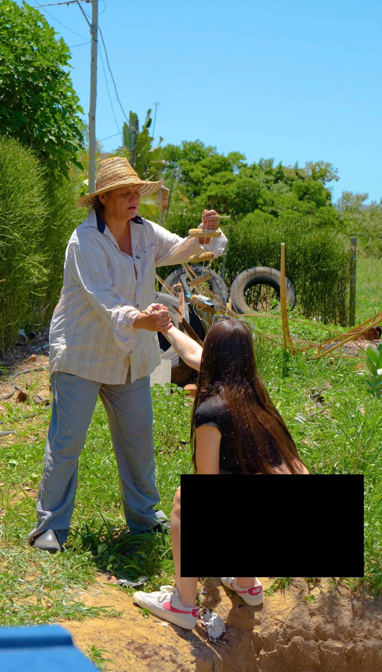 Apresentei o sabugo de milho pra ela