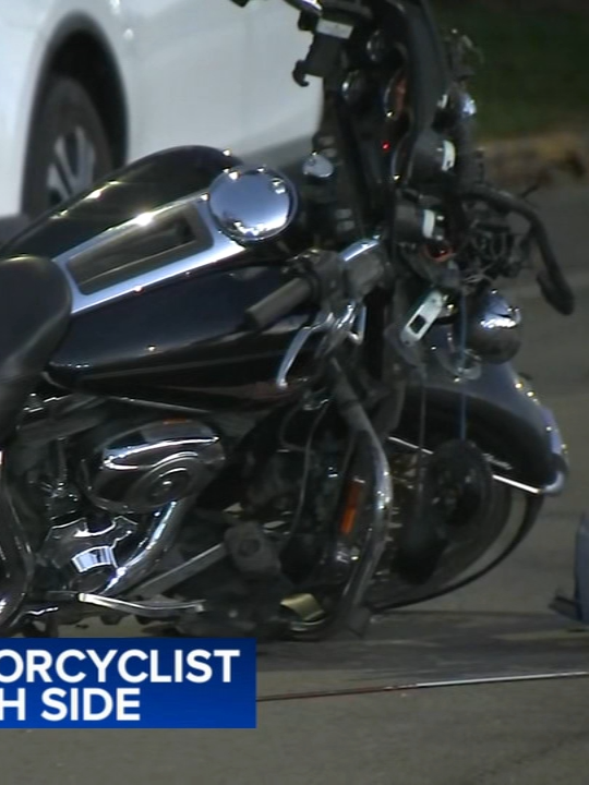 A North Side road was shut down for hours after a deadly motorcycle crash early Sunday morning, Chicago police said. Police said the crash happened on North Western Avenue between West Balmoral and West Catalpa avenues just after 3:45 a.m. #news #chicagonews #chicago