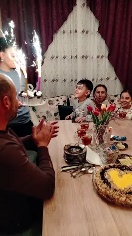 Coox sagolun herwey ucun.Allahda sizi her zaman sevindirsin 😔🙏🥰