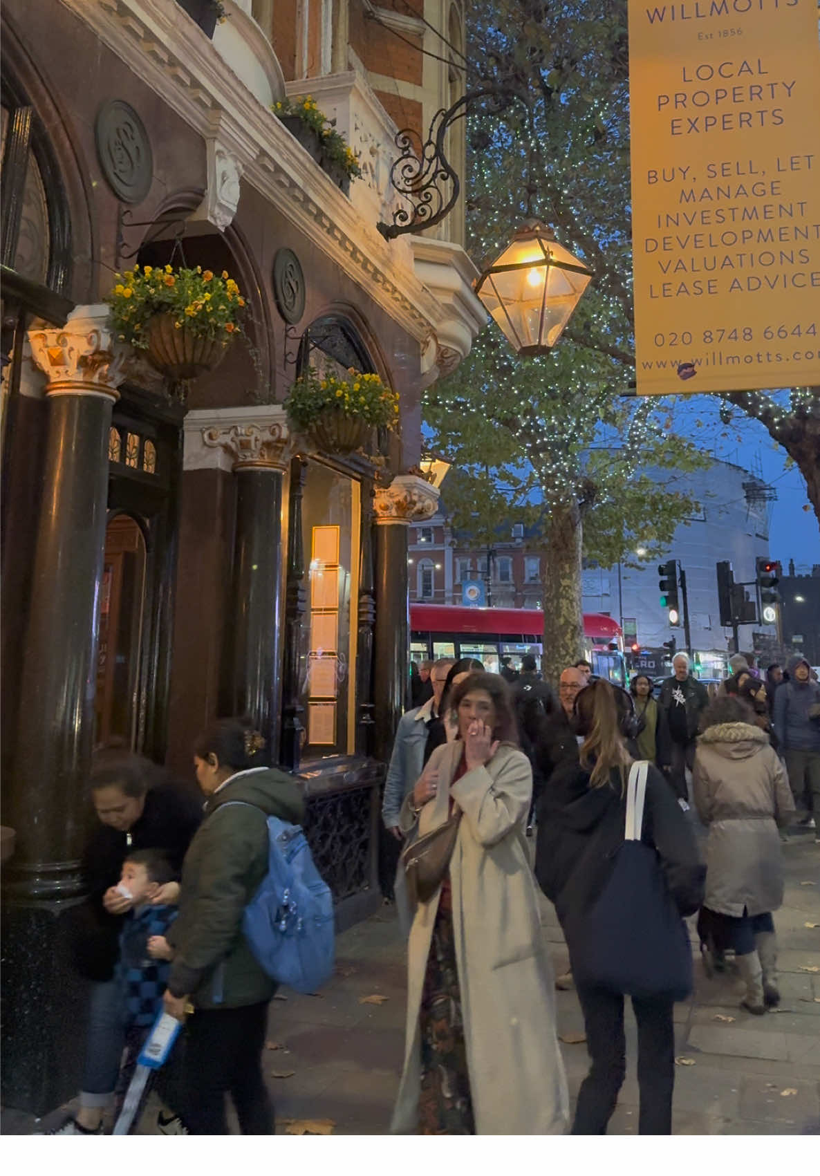 London Streets 🇬🇧 night walk , kings , St , Hammersmith, W14 