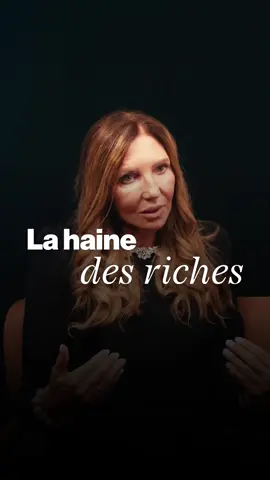 Les riches sont souvent détestés parce que leur parcours semble inaccessible. Il faut que nous changions la perception que nous avons d'eux. Ils viennent peut-être du même endroit que vous, tout comme moi. Quand je pense à mes débuts, je me souviens d'un environnement difficile, où chacun lutte pour avancer. On voit parfois l'image glamour des riches, mais sachez qu'il y a un autre volet de leur histoire, souvent méconnu. Face à quelqu'un qui a réussi, vous avez deux choix : le détester ou tenter de comprendre comment il a fait. Choisissez la seconde option. Commentez “newsletter” si vous voulez recevoir chaque semaine mes réflexions et conseils pour avancer, apprendre et réussir à votre tour.