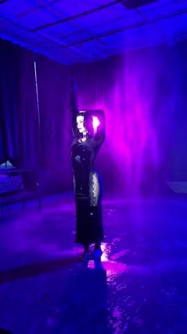 New photoshoot coming soon thanks to @MariaBoichuk ♥️ can’t wait for yall to see 🥰 #photoshoot #rain #rainroom #model #ohio 