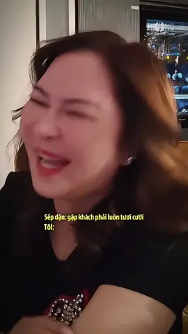 Khi sếp dặn: Gặp khách là phải luôn tươi cười #nguyenphuonghang #haihuoc #trongtran87 