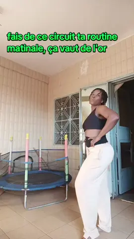 les choses simples, gratuit et accessibles sont souvent les meilleures#workoutchallenge #bienetre #pourtoi #homeworkout #fyppppppppppppppppppppppp 