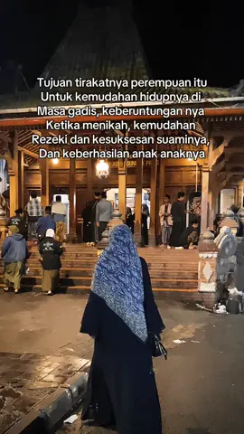 Seperti halnya Alina suhita, wong wadon niku kudu mikul duwur mendem jero, senajan tangane alus tapi dongane tulus, senajan di gawe loro tapi kebak pangapuro #ziarahwali #makamwali #alinasuhita @Khilma Anis (Hati Suhita) 