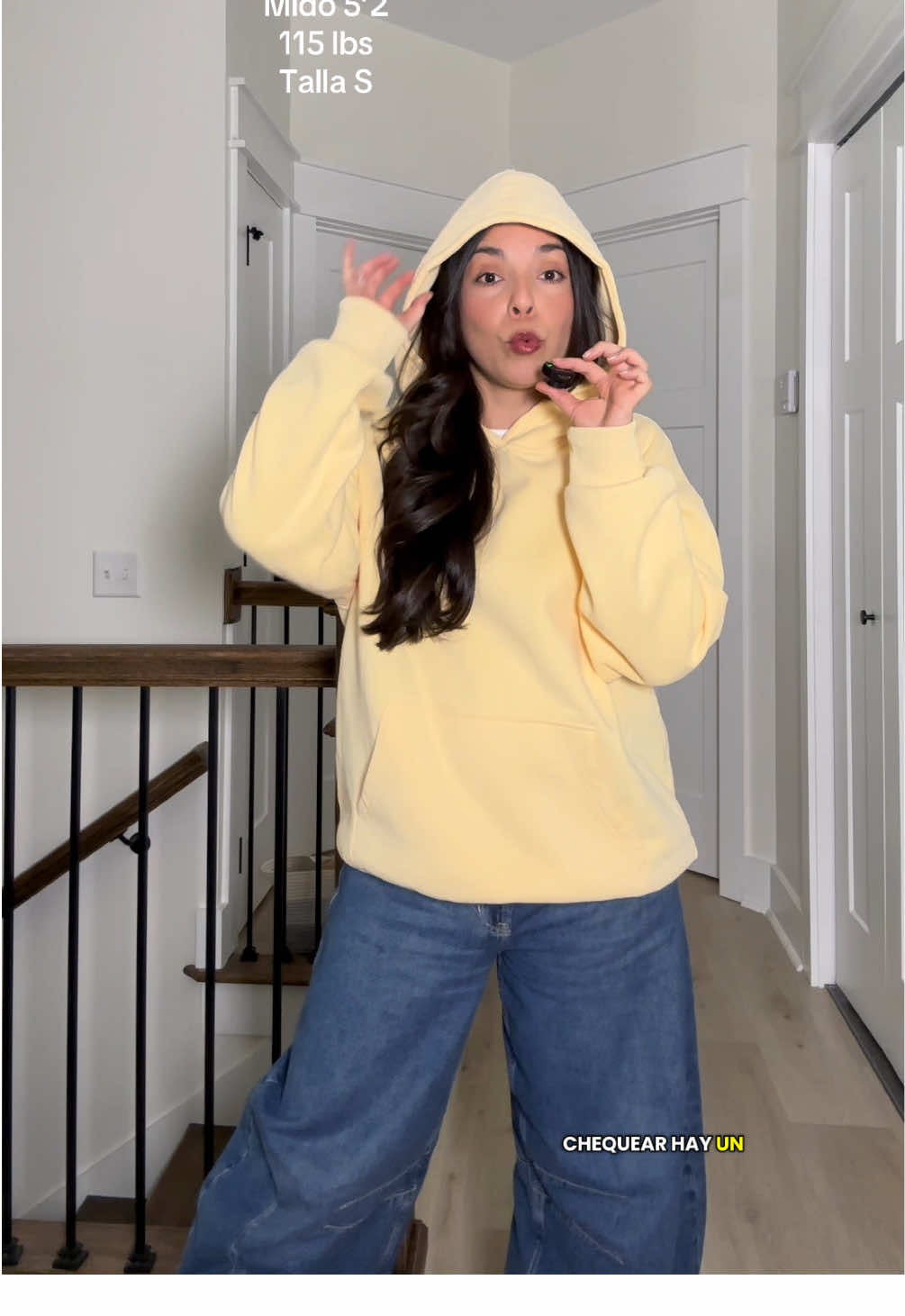 Replying to @𝐉𝐀𝐐𝐔𝐄𝐋𝐈𝐍𝐄 𝐏𝐄Ñ𝐀 #hoodieseason #hoodie #winterfashion #TikTokShopCreatorPicks #TikTokShopBlackFriday  