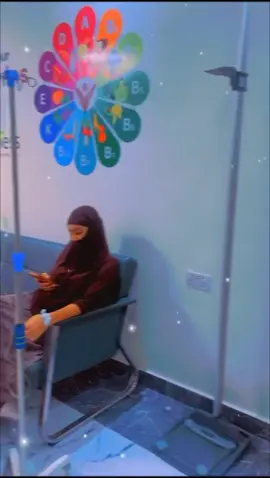 ✨ Faa’iidooyinka Vitamins & Vita Wellness ✨ Ma rabtaa in tamartaada kor u qaadid ?  Maad rabtaa jirkaaga iyo maqaarkaaga u dhismo? 😍 Halkan ka fiirso sababta vitamins-ku muhiim u yihiin: 🌿 1. Tamarta Jirka Vitamins sida B-complex waxay kaa caawiyaan inaad ka baxdo daalka oo aad hesho energy badan maalin kasta. 🌿 2. Maqaarka & Timaha Vitamin C, E & Biotin waxay dhisaan maqaarka, timaha oo ka dhigaan kuwo dhalaalaya oo caafimaad qaba. 🌿 3. Hoormoonnada & Hurdo Fiican Vitamin D iyo magnesium waxay hagaajiyaan hurdada, hoormoonnada iyo niyadda. 🌿 4. Difaaca Jirka (Immune System) Vitamin C + Zinc = Jir ka difaaca hargabka iyo caabuqyada. 💚 Vita Wellness Haddii aad rabto vitamins isku-dhafan oo diyaar u ah caafimaad, tamar, iyo maqaarka — Vita Wellness waa doorashada ugu fudud ✨ ✔️ Energy ✔️ Skin glow ✔️ Immune support ✔️ Jidh dhisid & relaxation #wellness #darma #Vitaman 