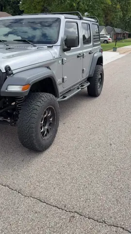 Get that crap outta here#jeep #baddie #country 