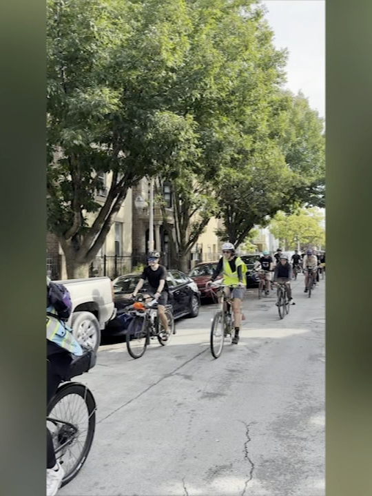 A group of cyclists are pedaling in solidarity on Sunday to support street vendors in Chicago's Latino neighborhoods. Many street vendors say they are barely making enough money to cover rent and bills due to the Trump administration's widespread immigration crackdown in Chicago. #news #chicagonews #chicago #immigration