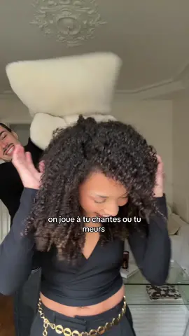 ON VOIT QUI CONNAÎT SES CLASSIQUES #humour #drole #devinelapersonne #couple #trend 