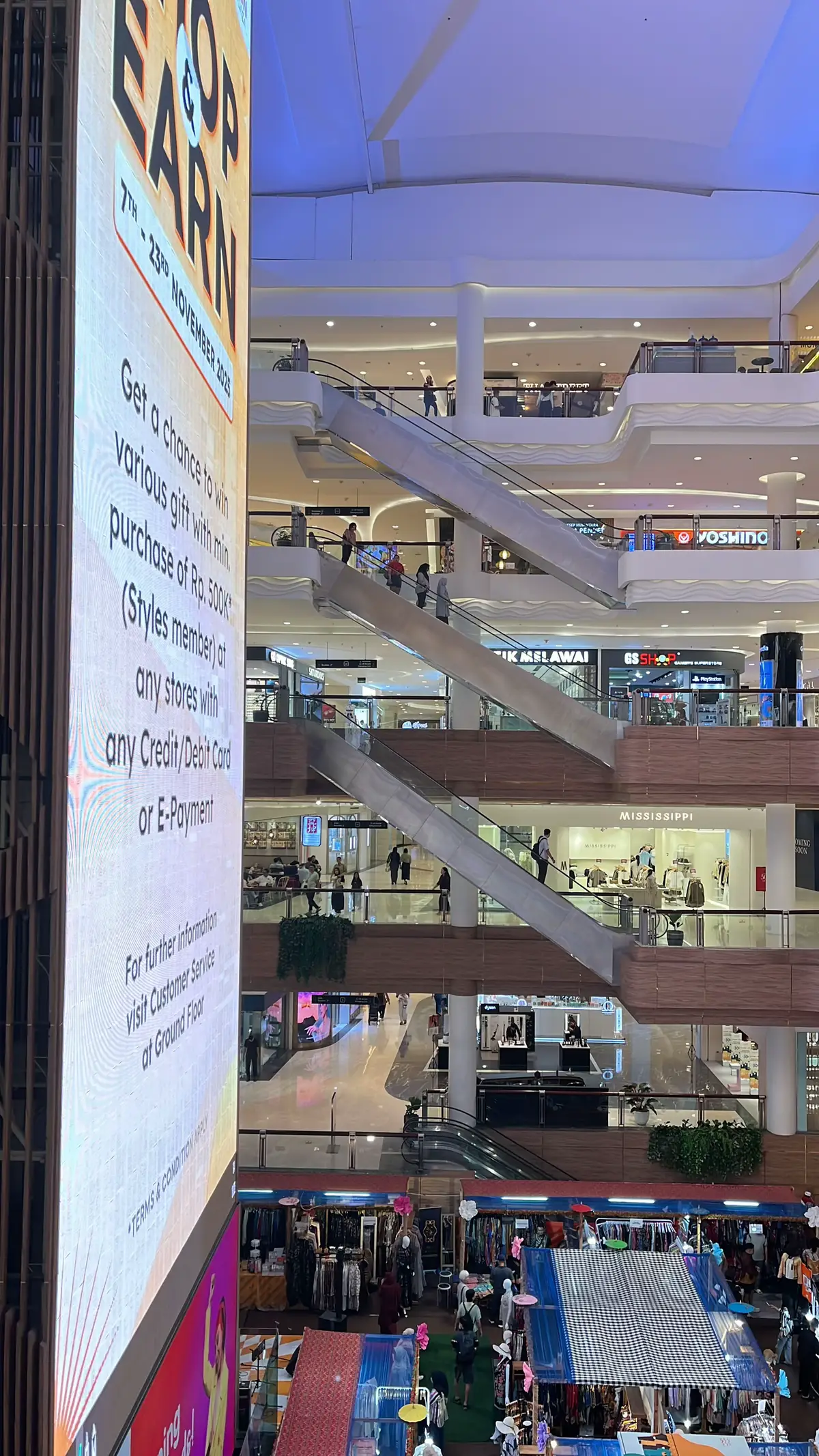 kadang dikampus kadang ga ngampus