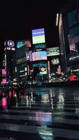 YESYESS ME AND TWIN @audreyy @audreyyy OH YEAAAA  #japan #xyzbca #relatable #fypシ゚viral #traveltok 