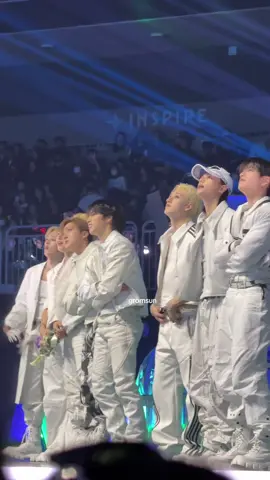 watching them vibe to KickFlip’s “Maniac” cover is so satisfying 💚 #straykids #kgma2025 #kgma #kpopfyp #stay 