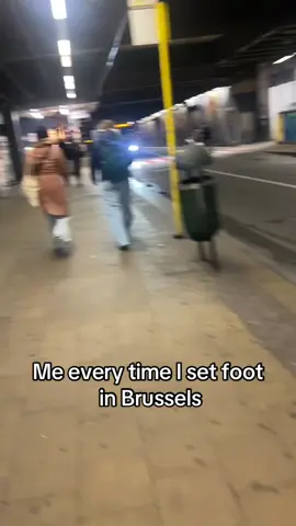 ALEEN STATION #dnd #larsismijntwink #brussel 