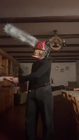 Well at least one of the three is a dog.. #cosplayer #makima #chainsawman #denji #fyp 