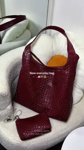 with pouch na Large capacity pa #bag #wovenbag #totebag #fyp 