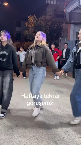 Kızlar oyna #zeyyetbalorganizasyon #zeyyetbal #zeyyetkasap #zeyyetçiftetelli #balorganizasyon #zeyyetkasaphavası #keşfet #zeyyetbalmüzik #keşfetteyizzz #kocaeliizmit #izmit #kandıra #kocaeli #tiktok #tiktokkeşfet #fyp #fypage #viral #fyppp #reels 