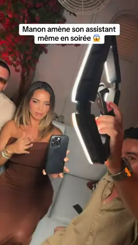 Manon amène son assistant en soirée 😱 #telerealite #jessicathivenin #paga #julientanti #manontanti 