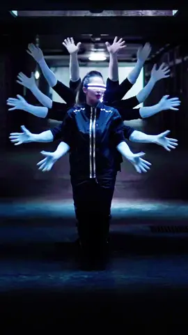 Urban Theory #urbantheory #robotdance #robotdancechallenge #synchronicity #groupdance 